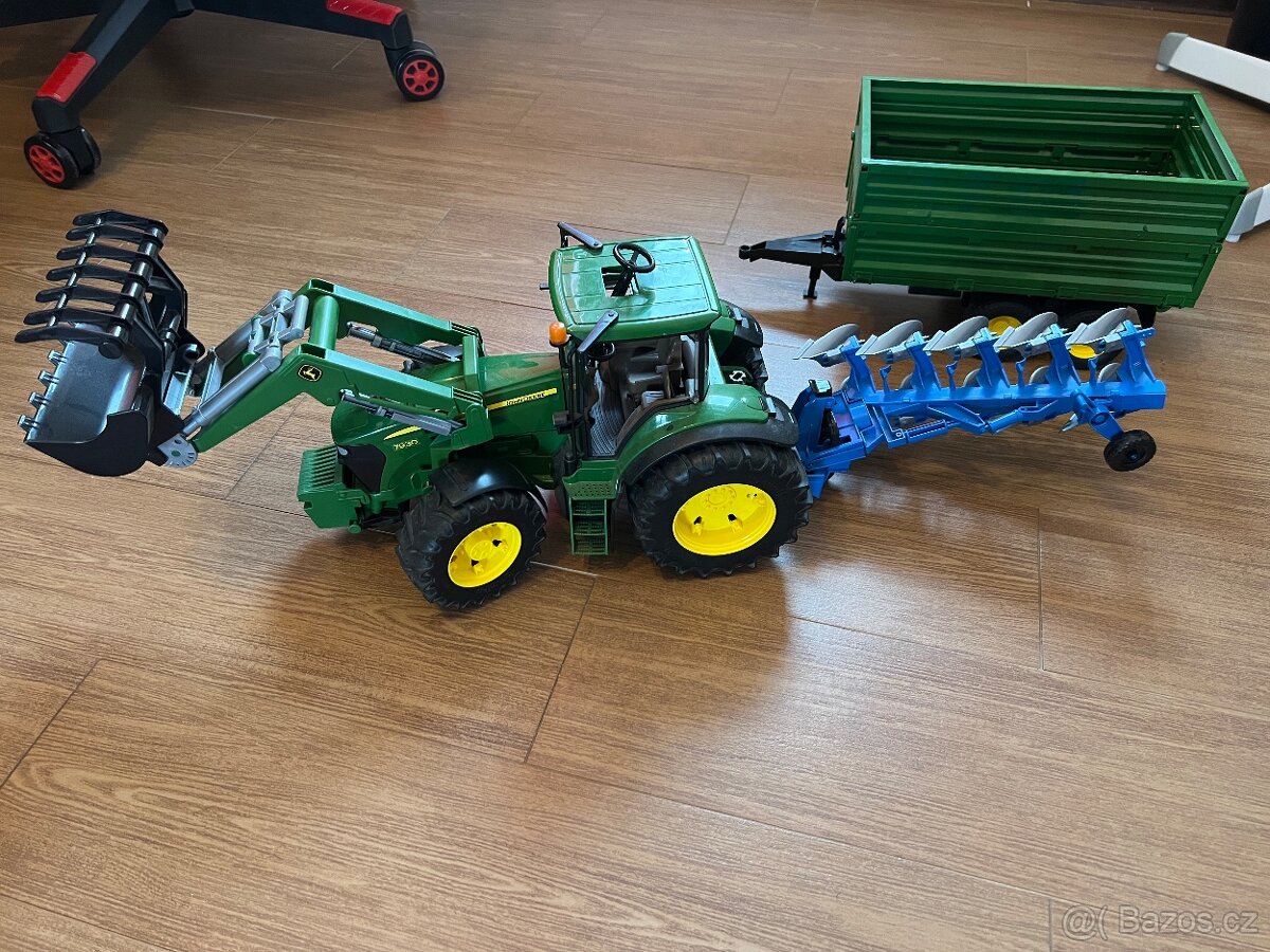 Traktor John Deere - 3