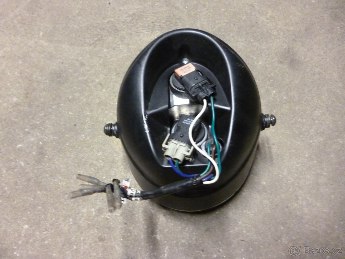 Harley-Davidson VRSC V-Rod. Přední světlo. od 2002 - 3