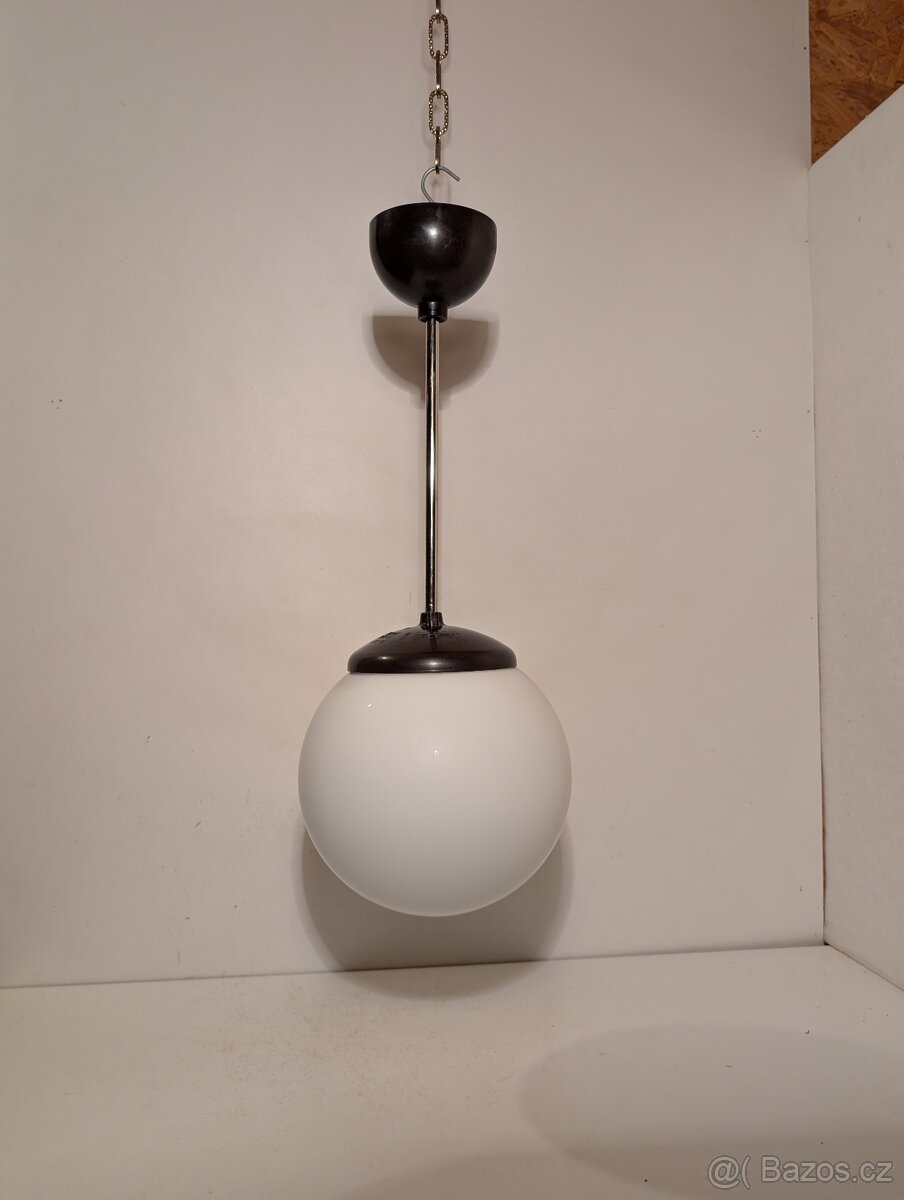 Art Deco lustr niklovaná mosaz bakelit bílá koule - 3