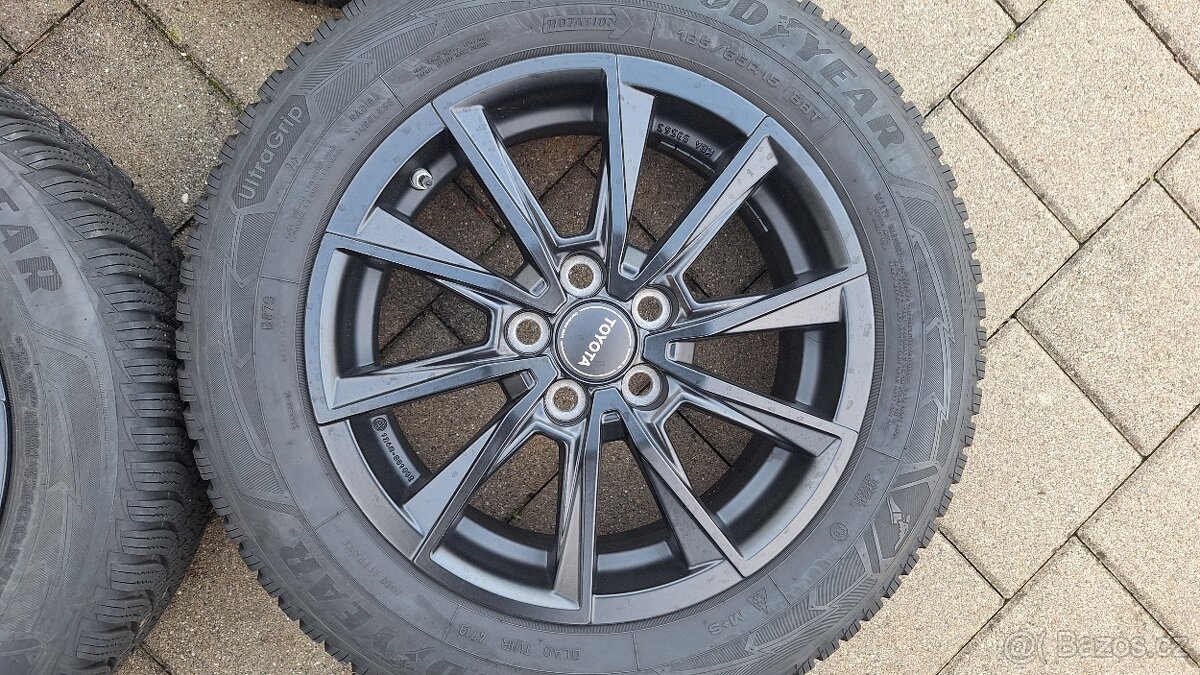 Alu kola Toyota 15" 5x100 zimní pneu 185/65 R15 7-8mm Yaris - 3