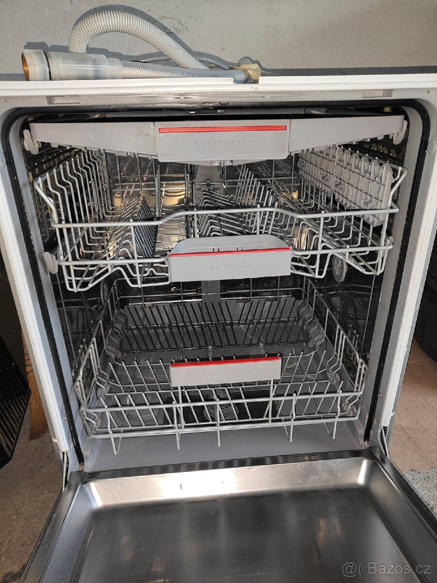 Myčka BOSCH Serie 4 Silence Plus - 3