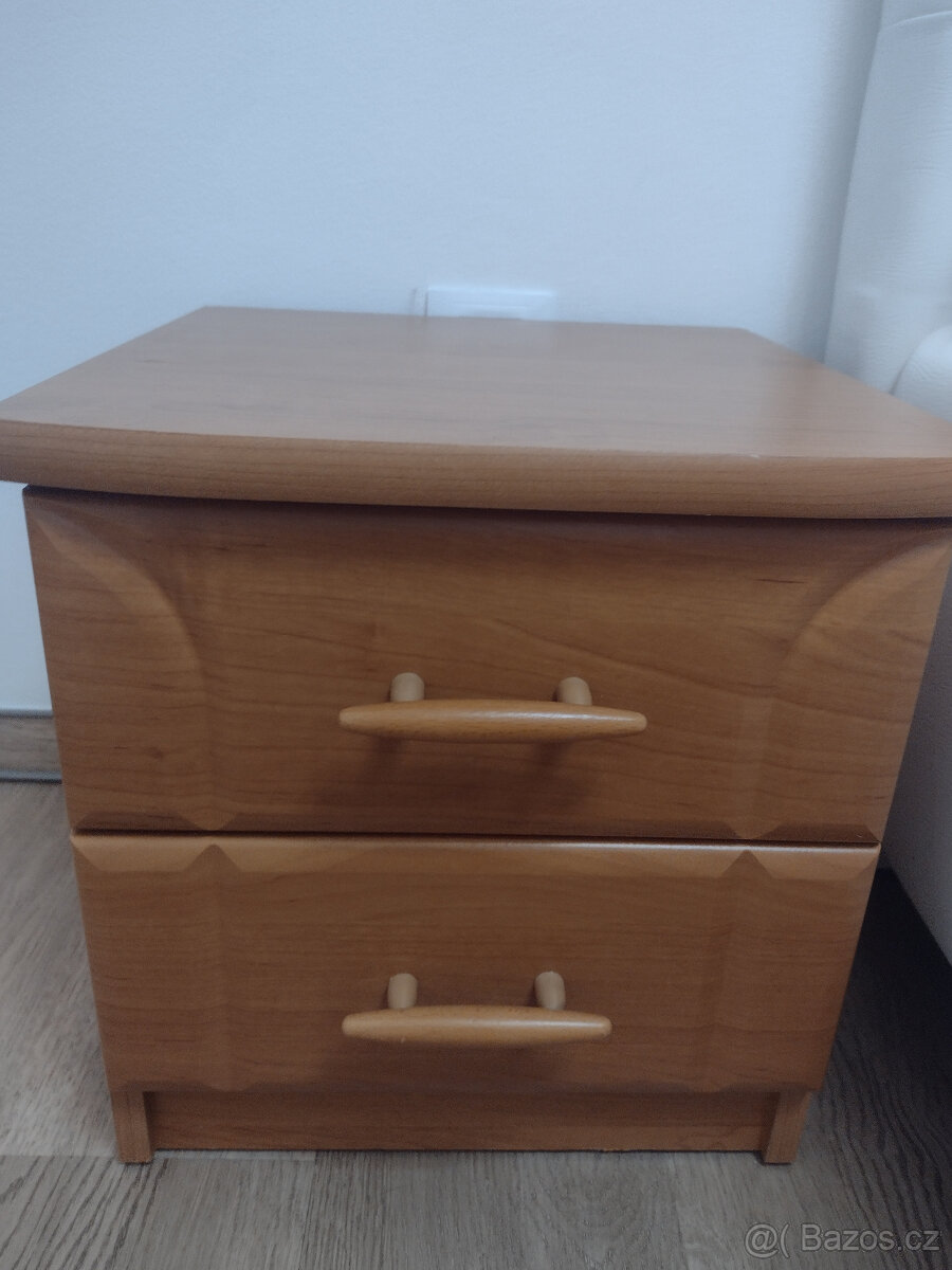 Komoda - 3