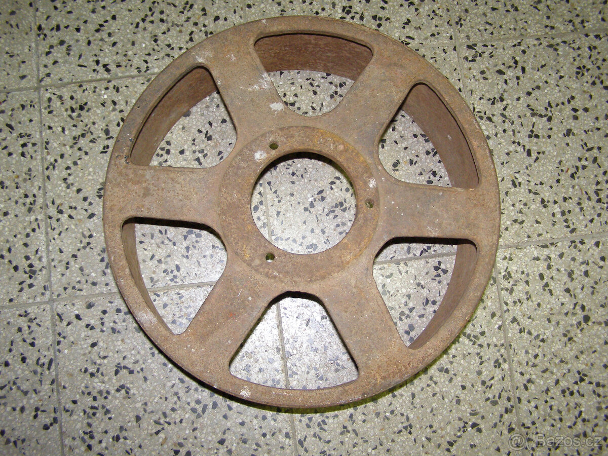 Prodám řemenici Lorenz. - 3