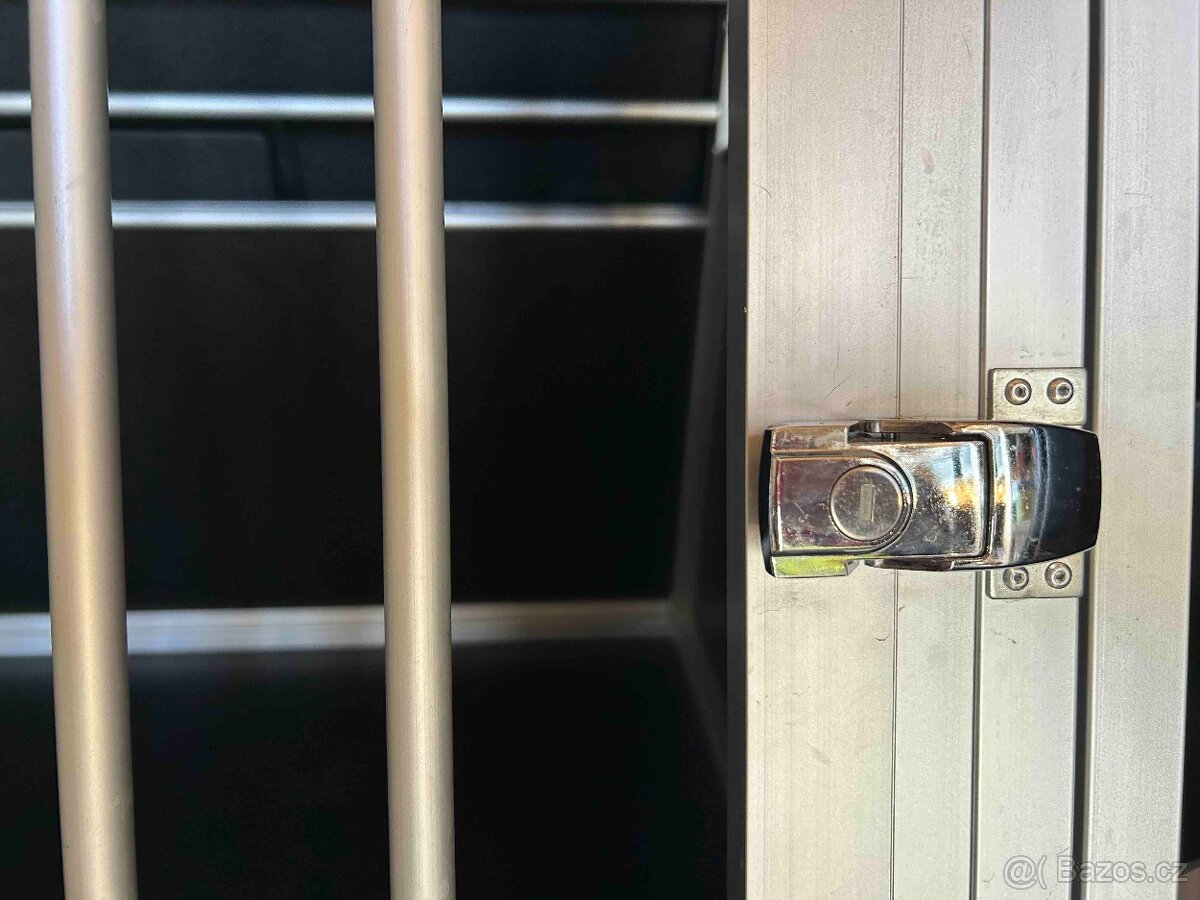 Přepravní klec pro psa do auta - 3