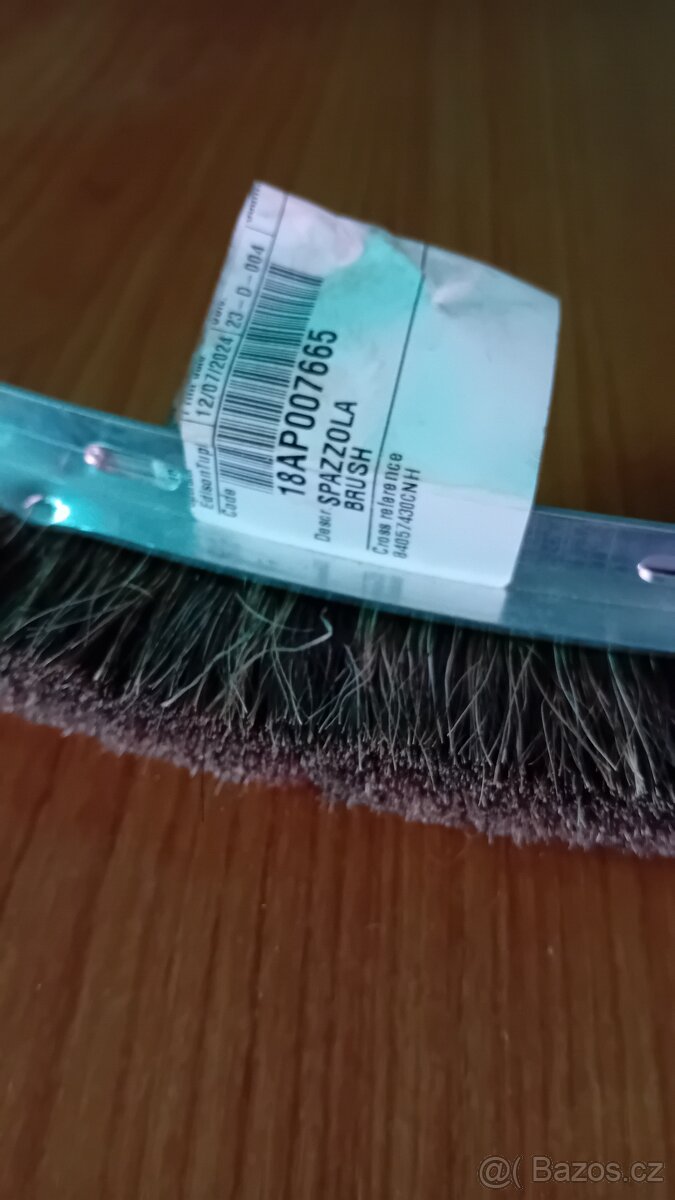 Originální cnh kartáče rotačniho síta New holland cx, cr ,ca - 3