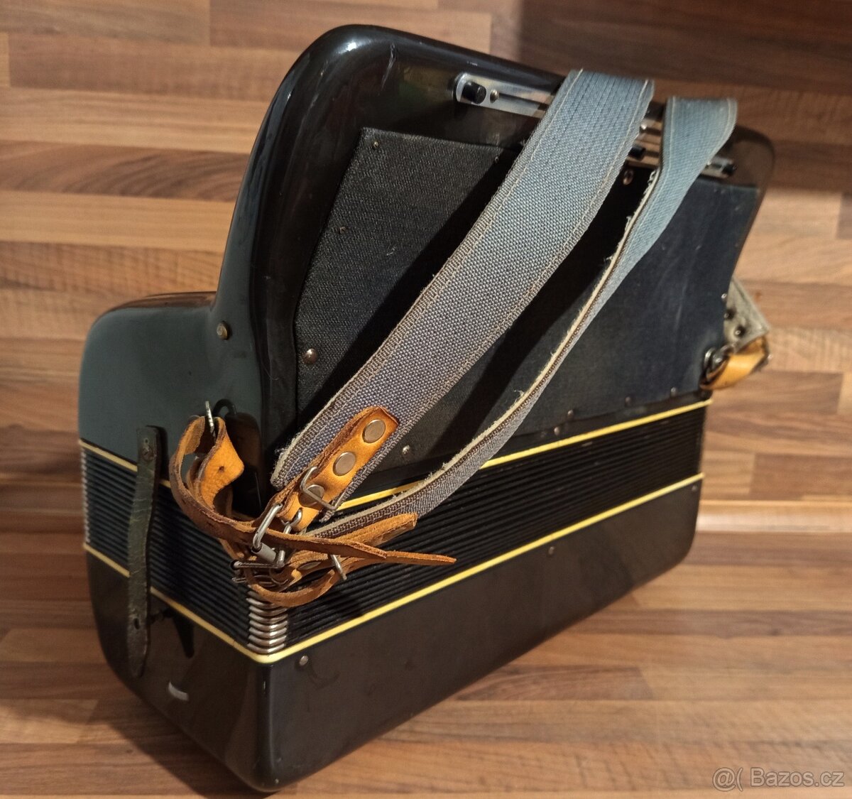 Akordeon (harmonika, heligonka) Kebrdle - 3