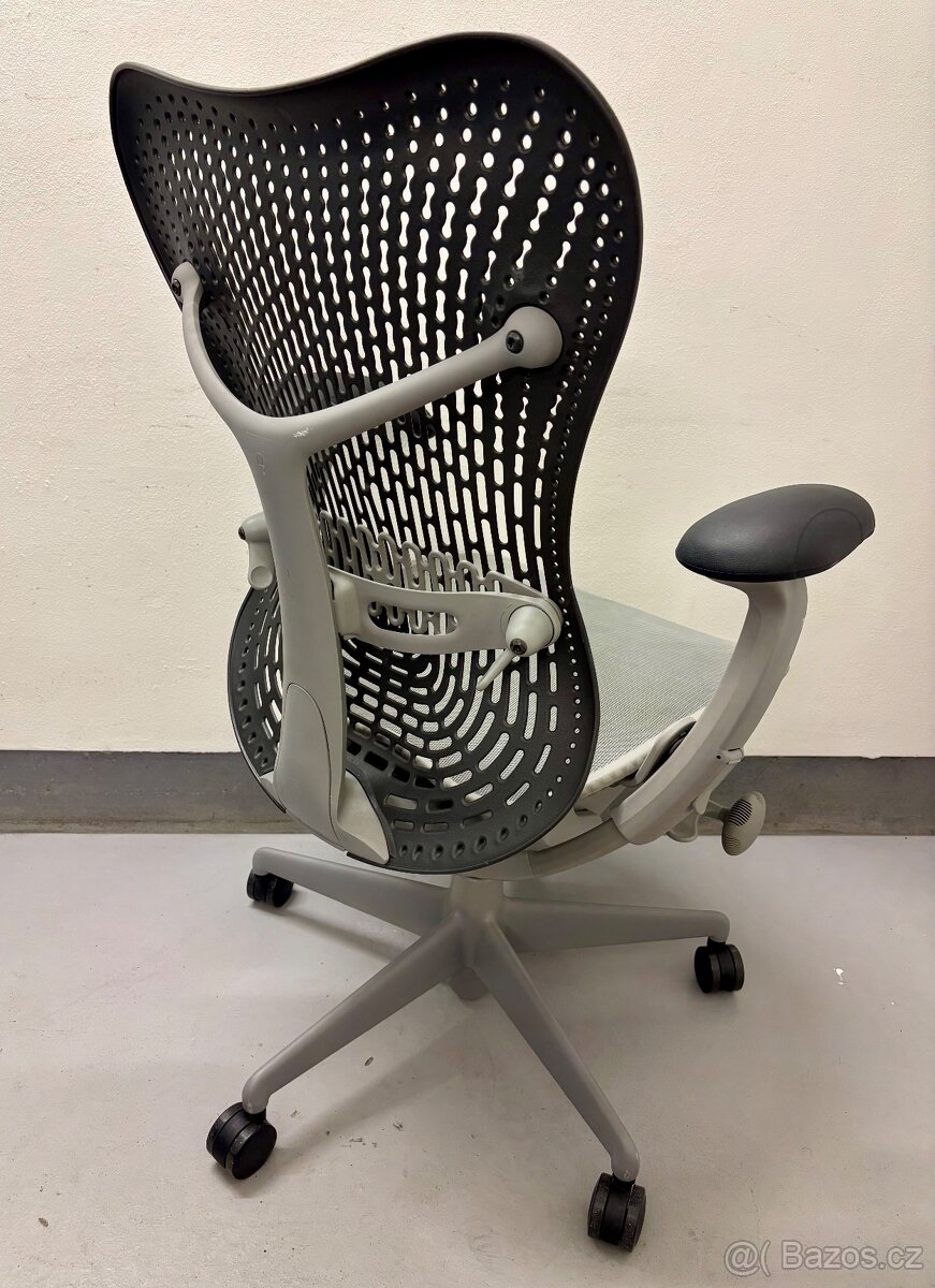 Kancelářská židle Herman Miller Mirra - 3
