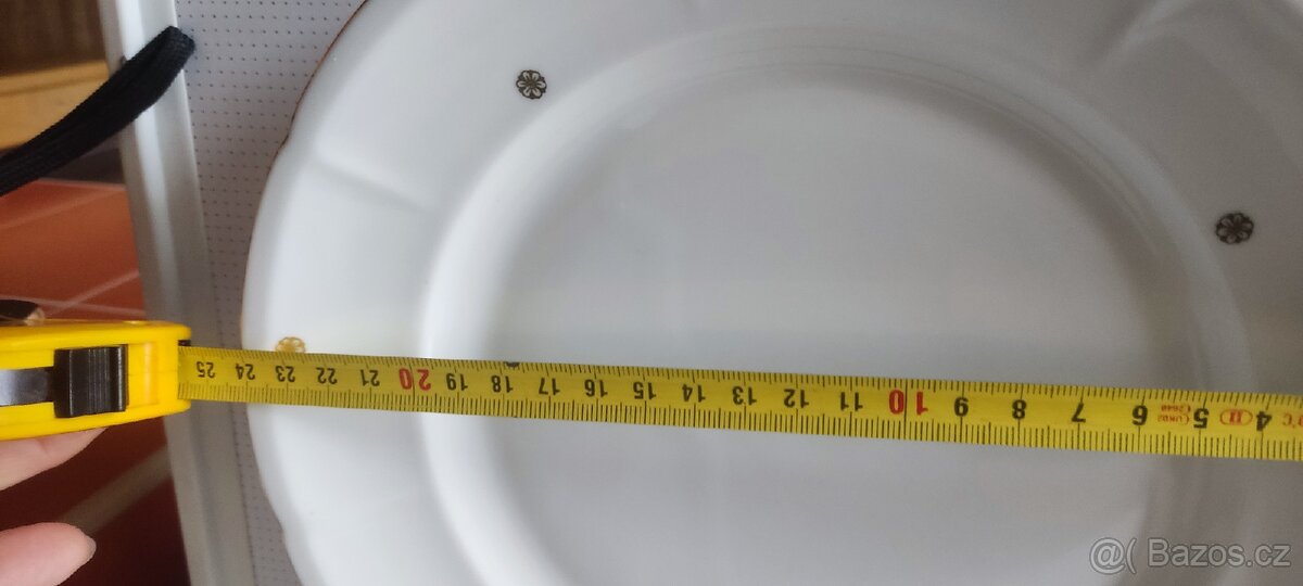 staré talíře/ 4+4ks. značené. - 3