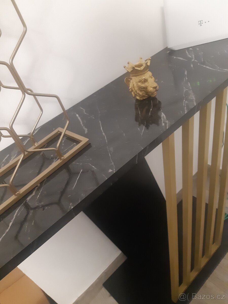 Konzolový stolek - 3