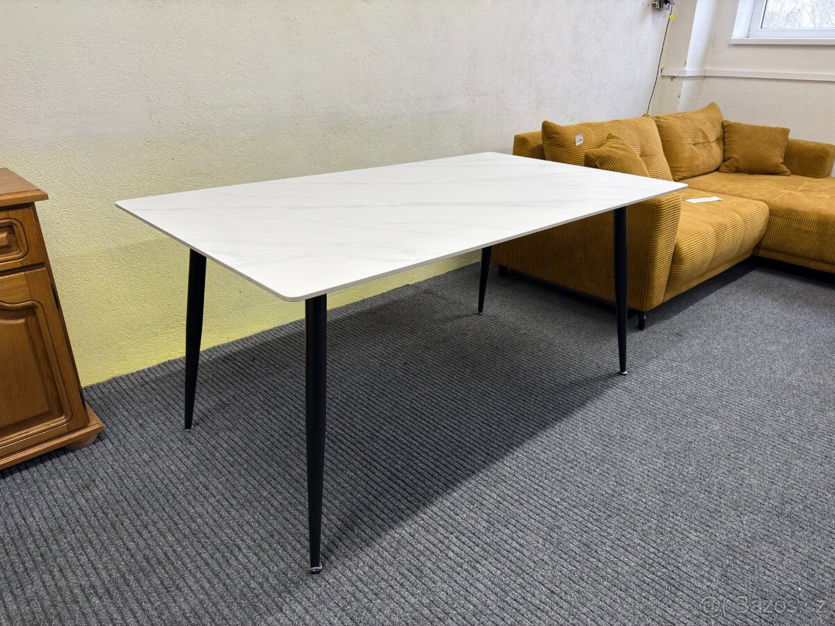 Jídelní stůl - NEPOUŽITÝ - 3