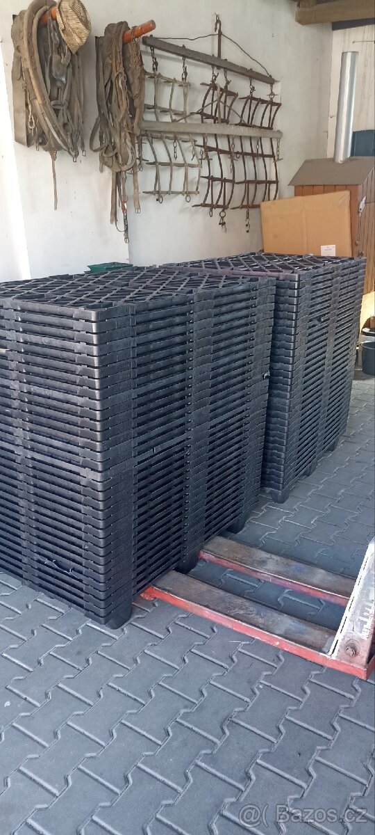 Plastové palety 120x80 cm - 3