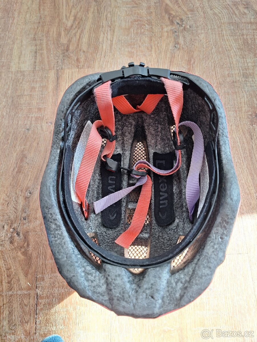 Dětská helma Uvex - 3