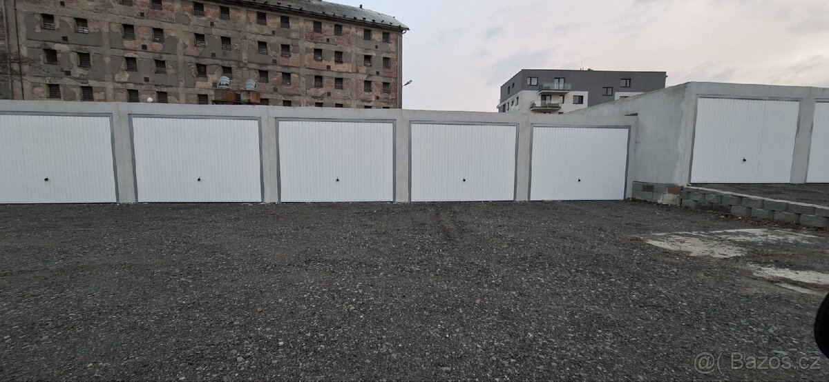 Pronájem garáže - 3
