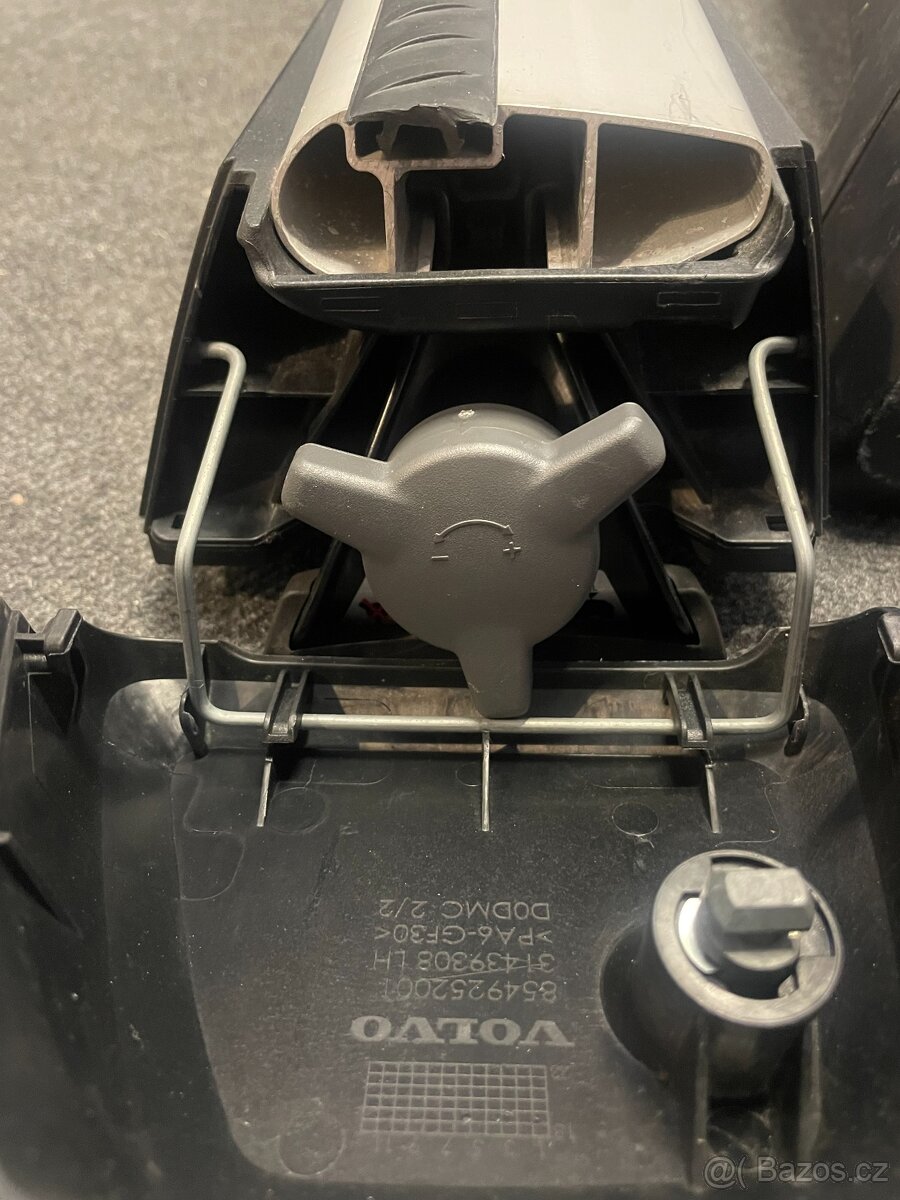 THULE STŘEŠNÍ NOSIČ PŘÍČNÍKY ZAHRÁDKA VOLVO - 3