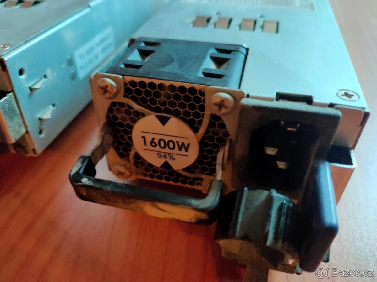 30x zdroj FSP Fortron 1600W,8x 16GB RAM DDR4,10 rig Gigabyte - 3