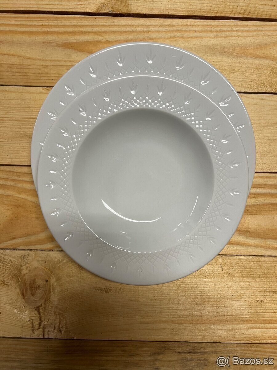 Talířová souprava, sada talířů - 3