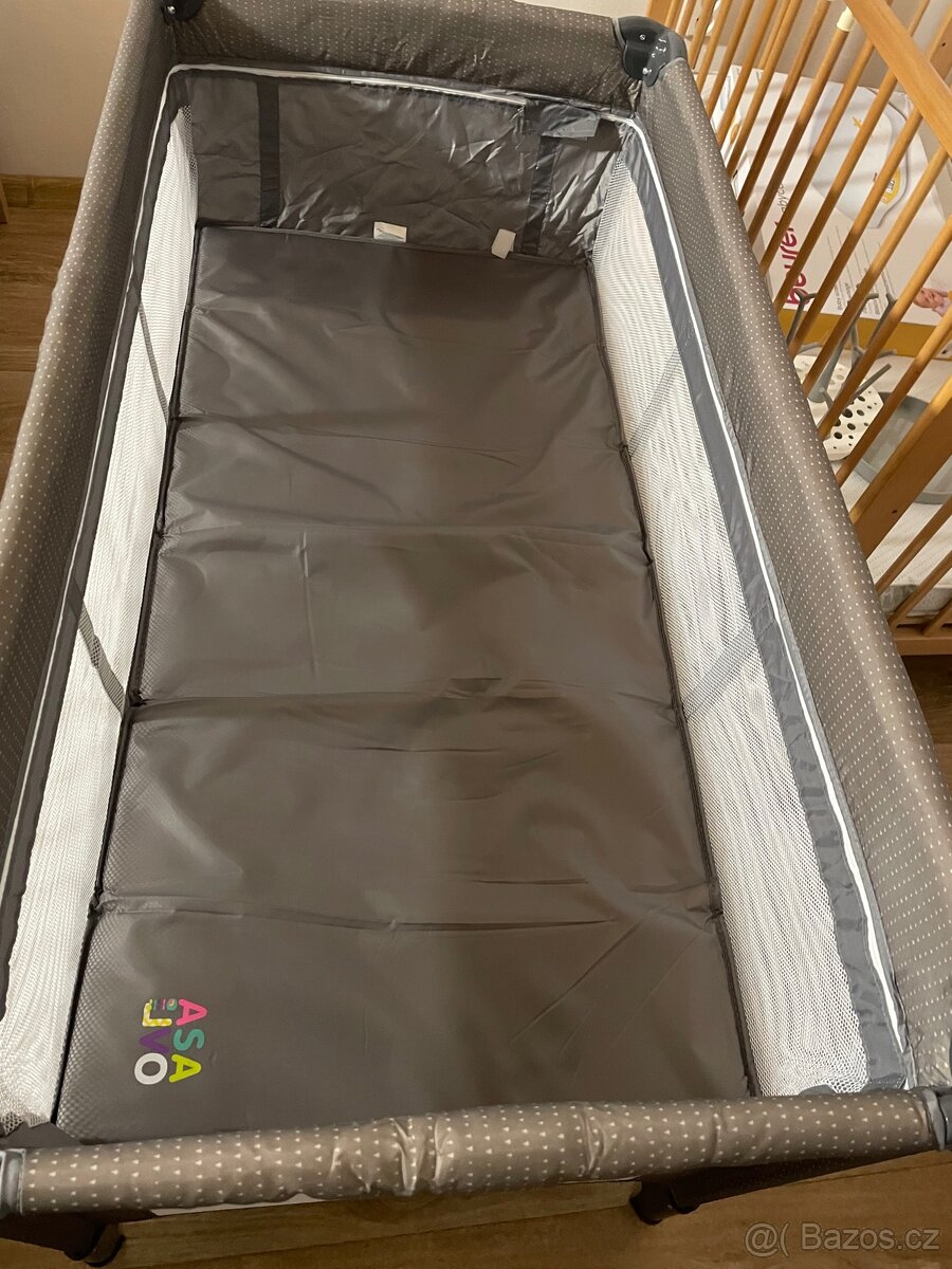 Cestovní postýlka - 3