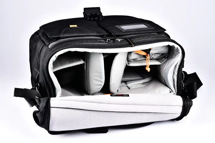 Brašna Lowepro D-200AW REPORTER - 3