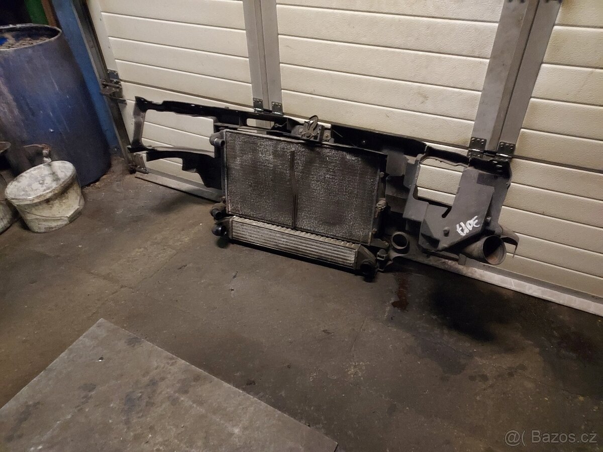chladičová stěna VW Sharan 7M - 3