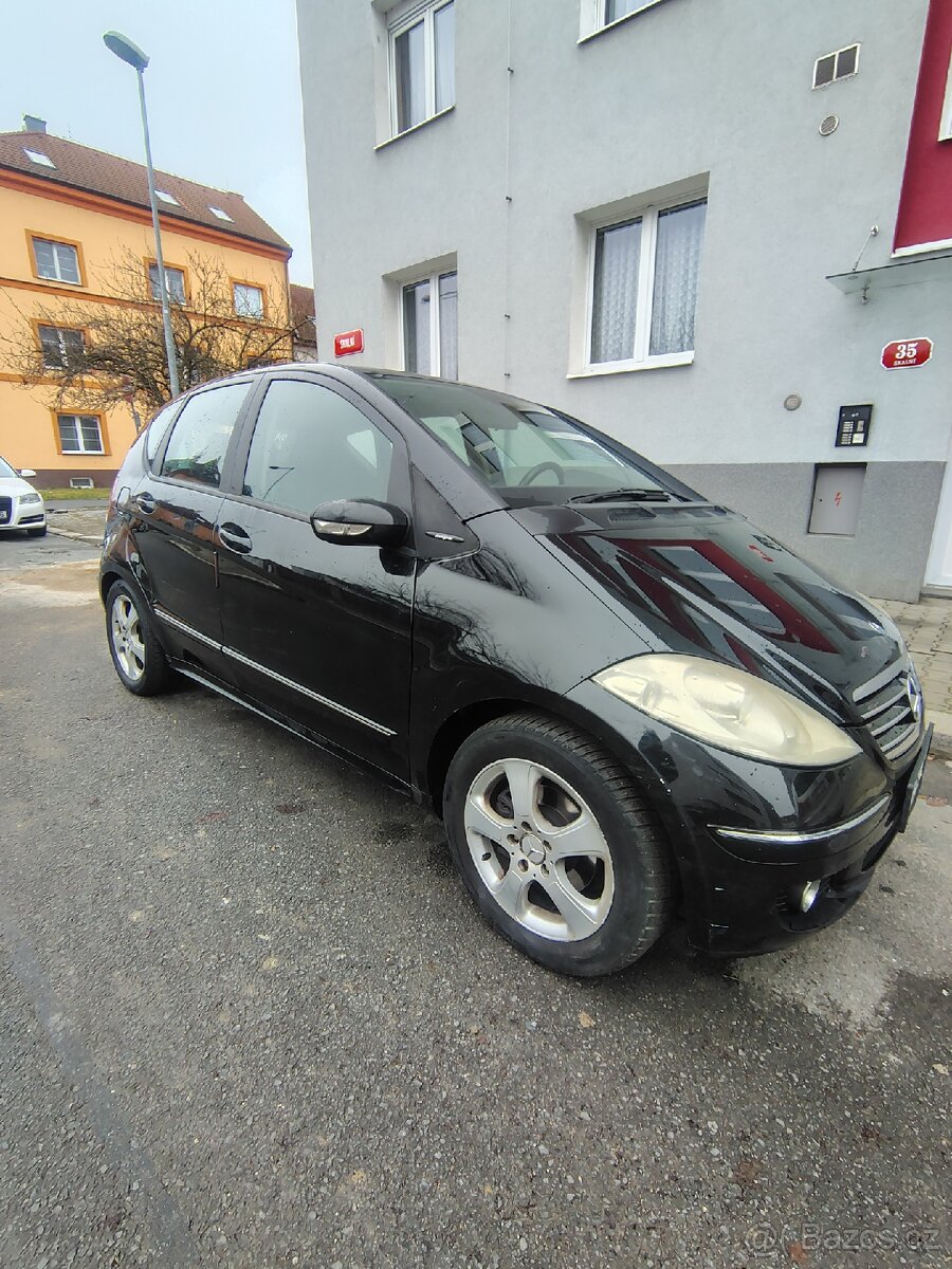 Mercedes A200 W169 2.0 benzín - 3