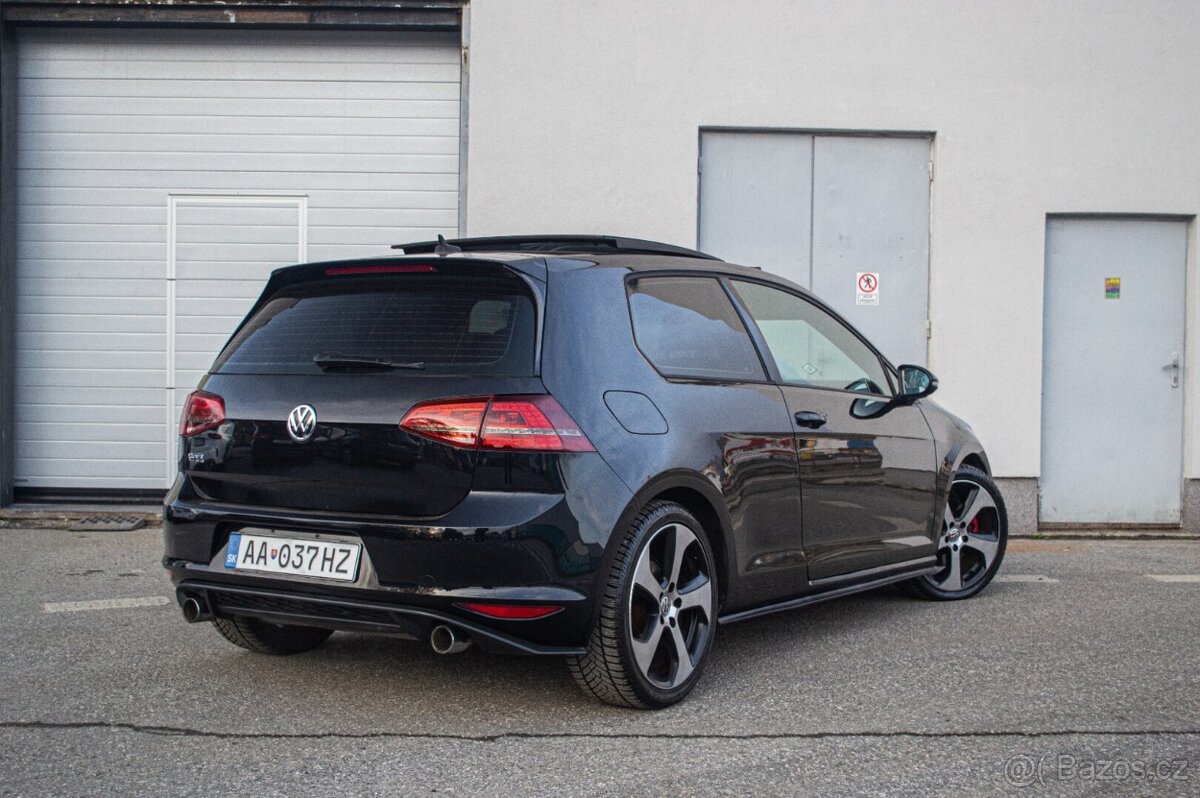 Volkswagen Golf GTI VII ( 7 ) - 3