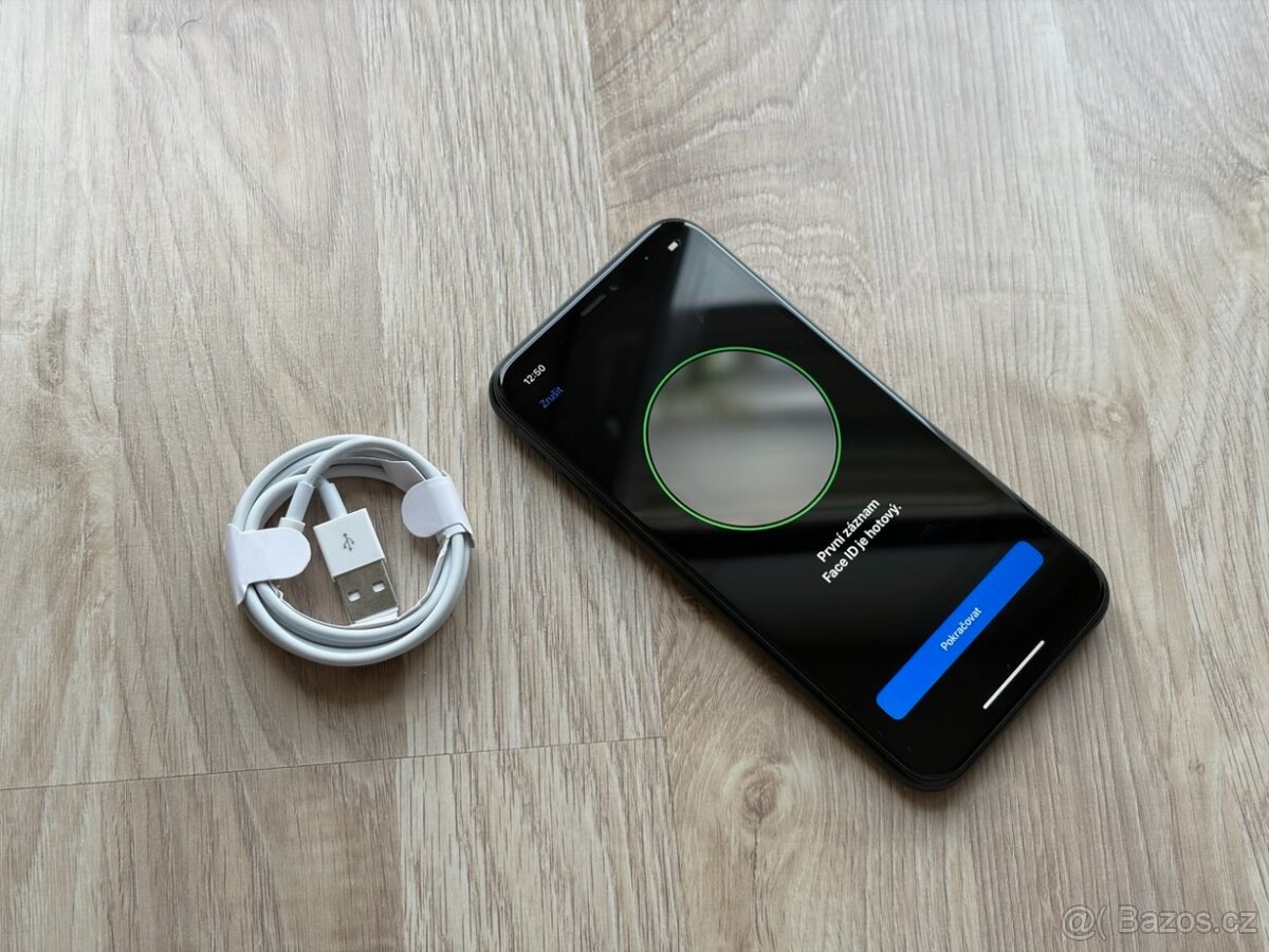 Apple iPhone Xr 64 GB Black / Černý - TOP - 3