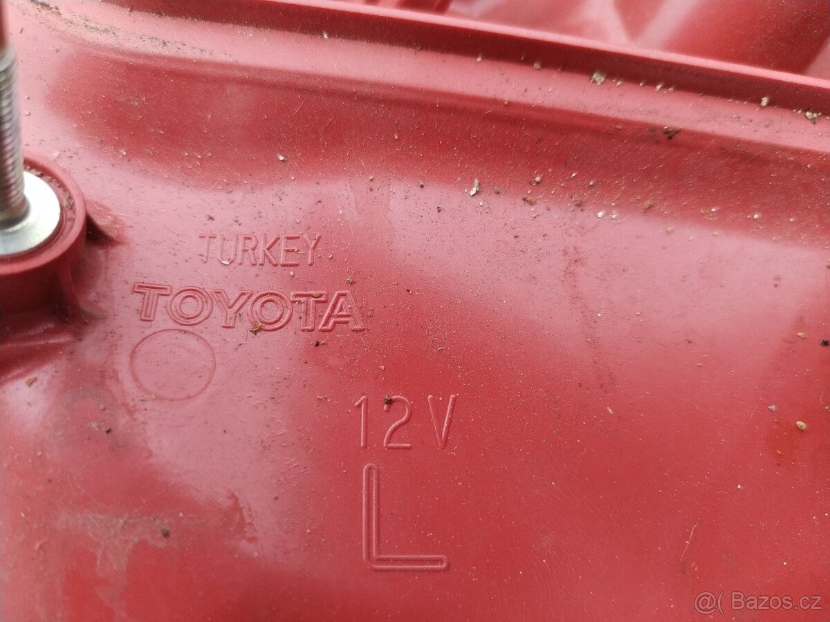 Toyota Auris 1 facelift lampa - 3