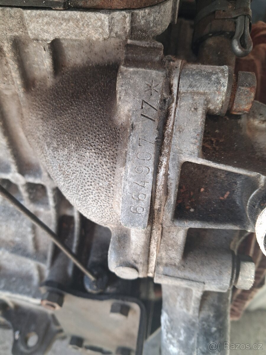 Škoda 130L motor - 3