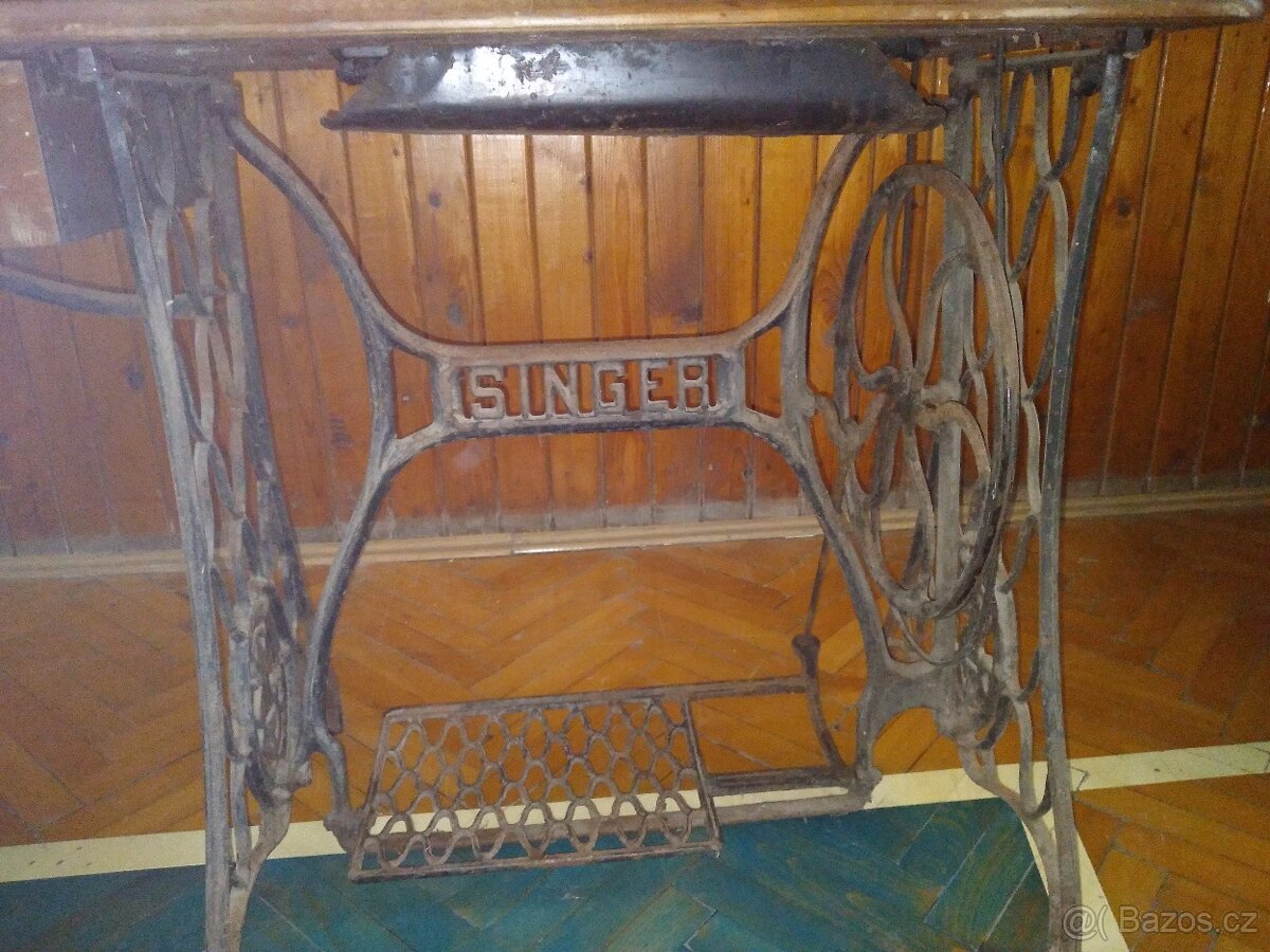 ŠICÍ STROIJ - SINGER - 3
