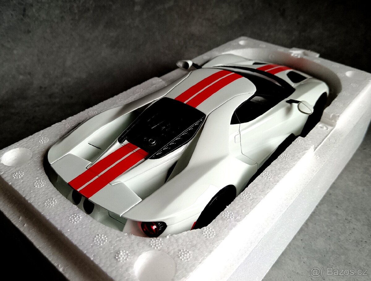 1:18 Ford GT - 3