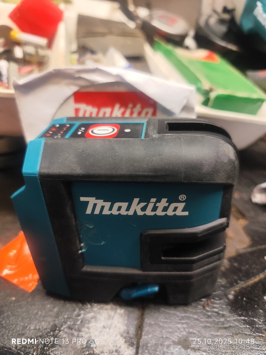 MAKITA LASER KŘÍŽOVÝ AKU - 3