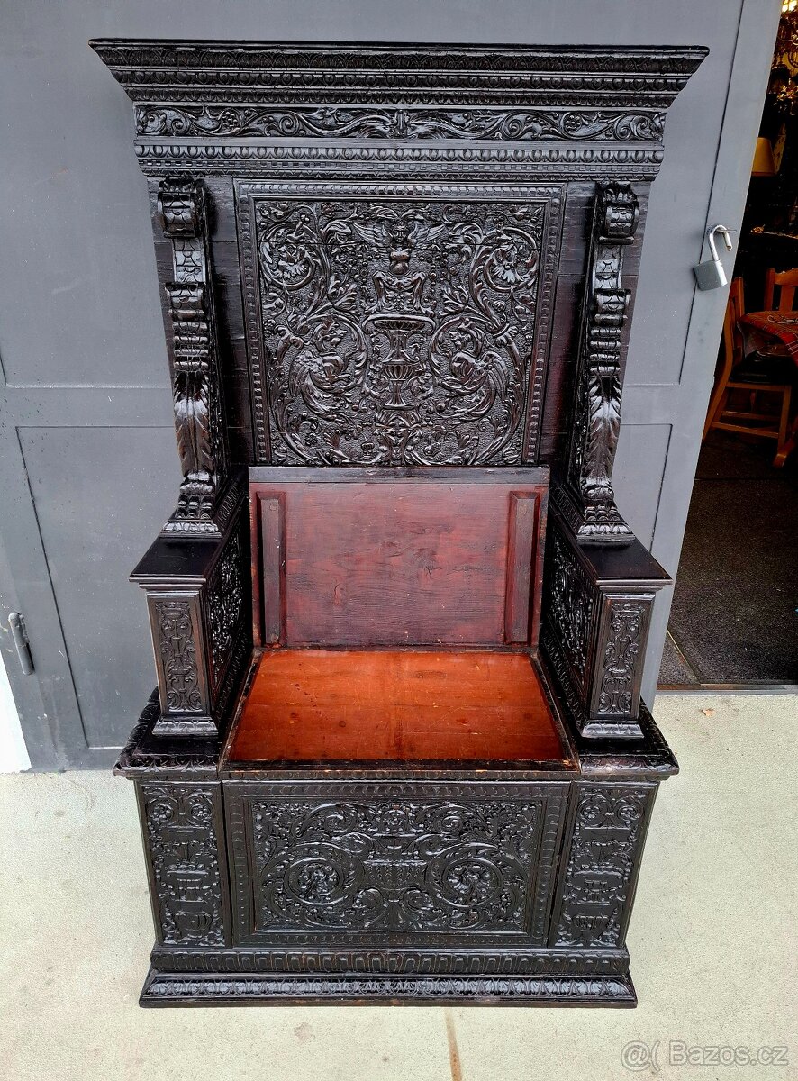 Starožitný královský trůn - 3