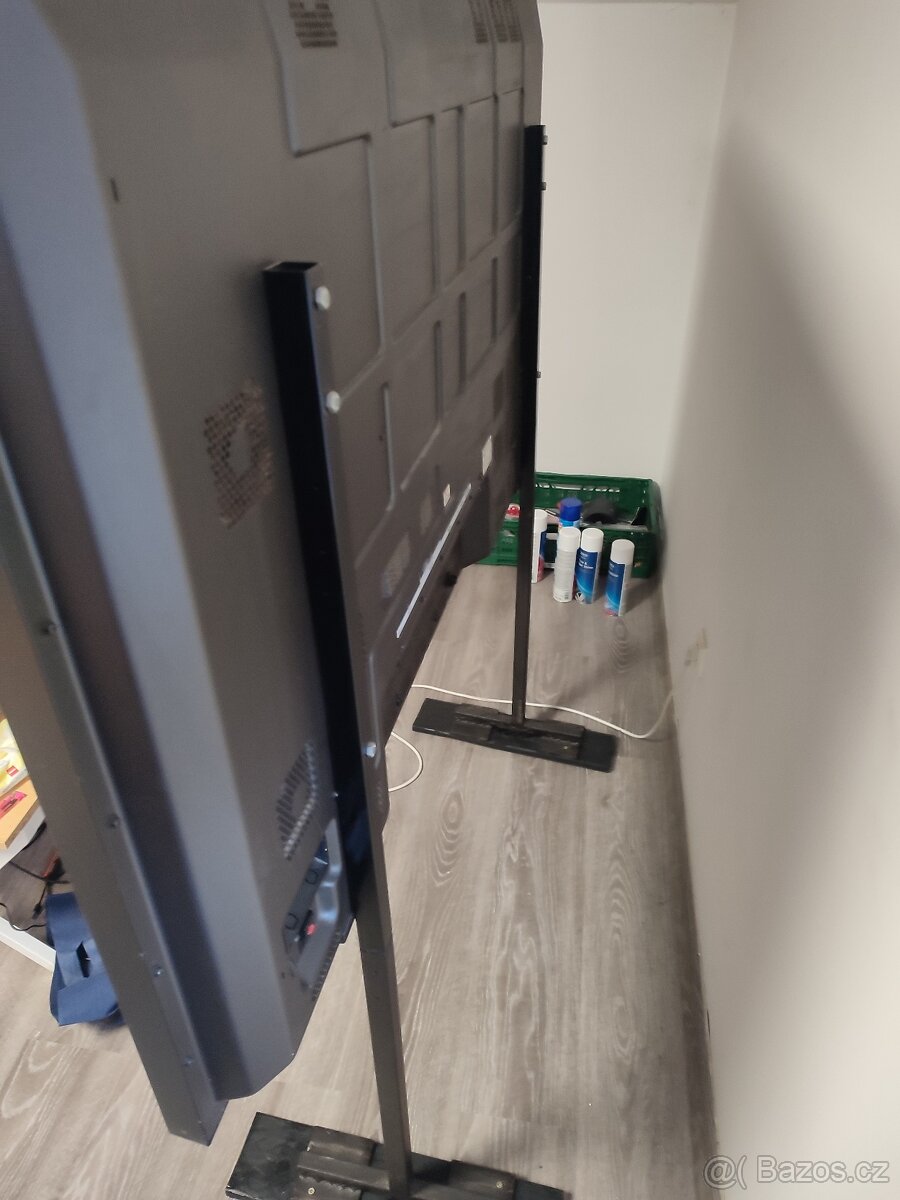 Televize Panasonic 65" - 3