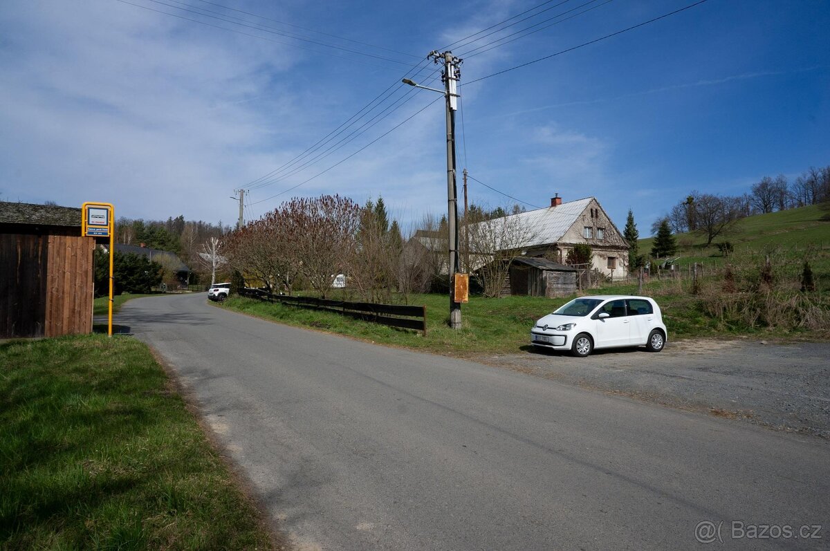 Stavební pozemek na prodej - 3