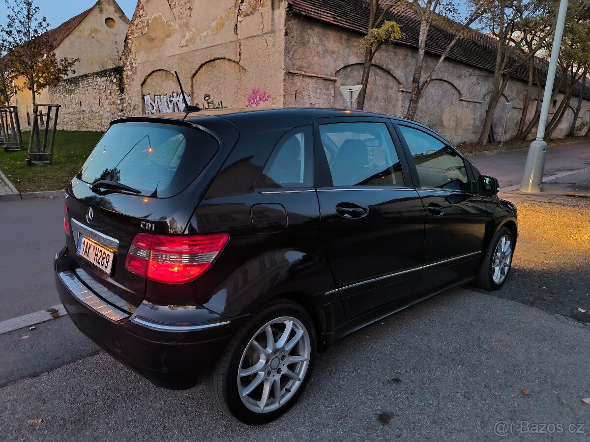 Mercedes B 180 CDi klima výhřev sedadel, park.systém,tempoma - 3