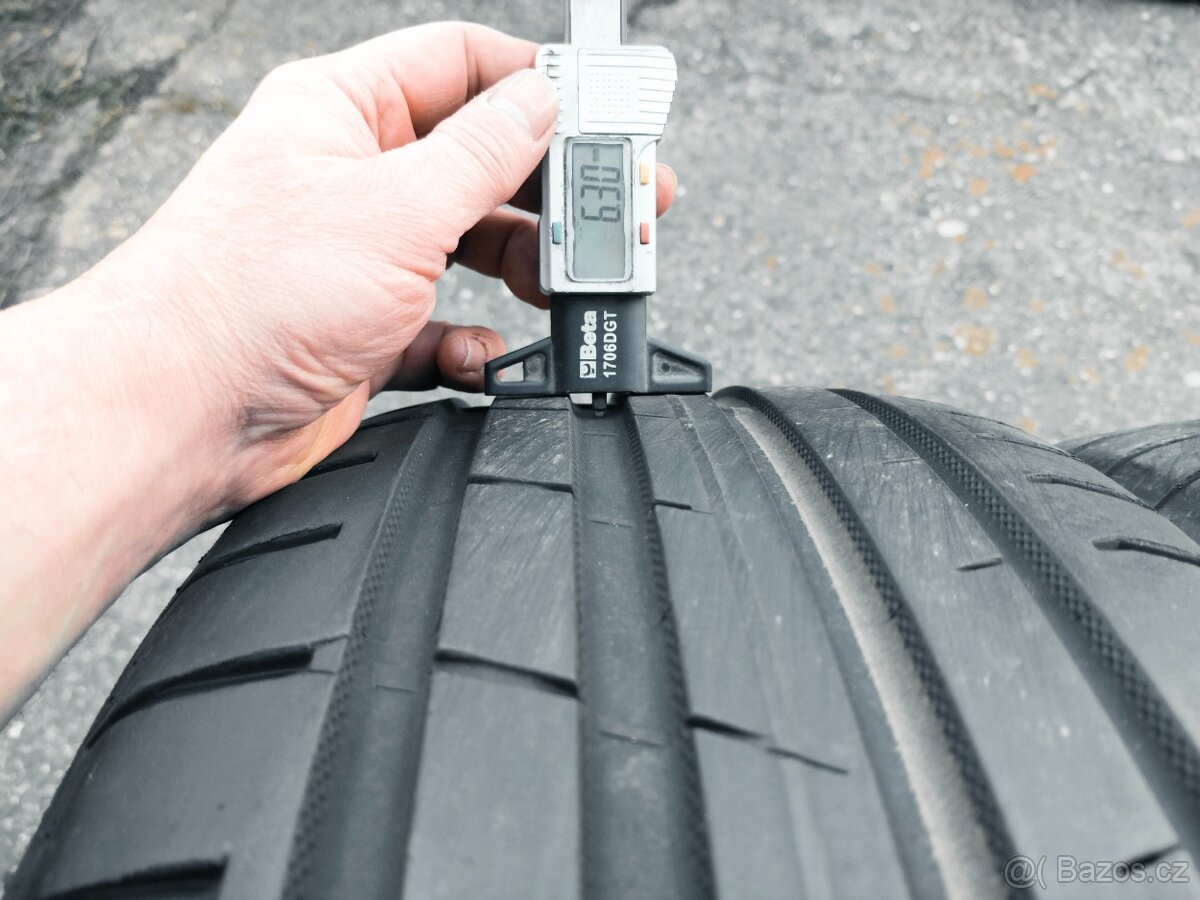 215/55 R 17 98W Nokian - 3