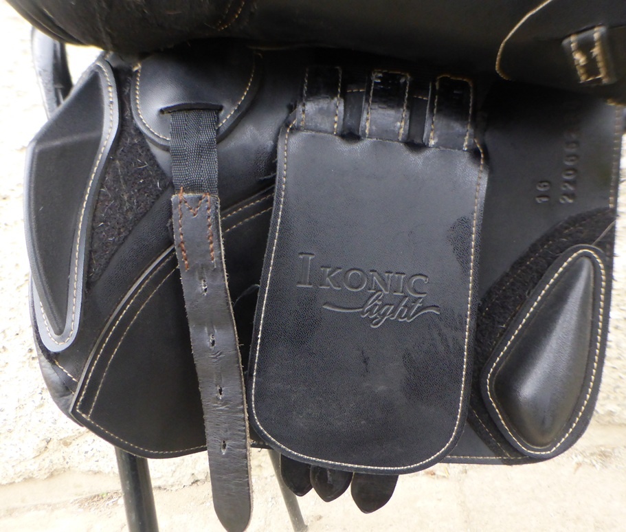 Ikonic light pony - 3