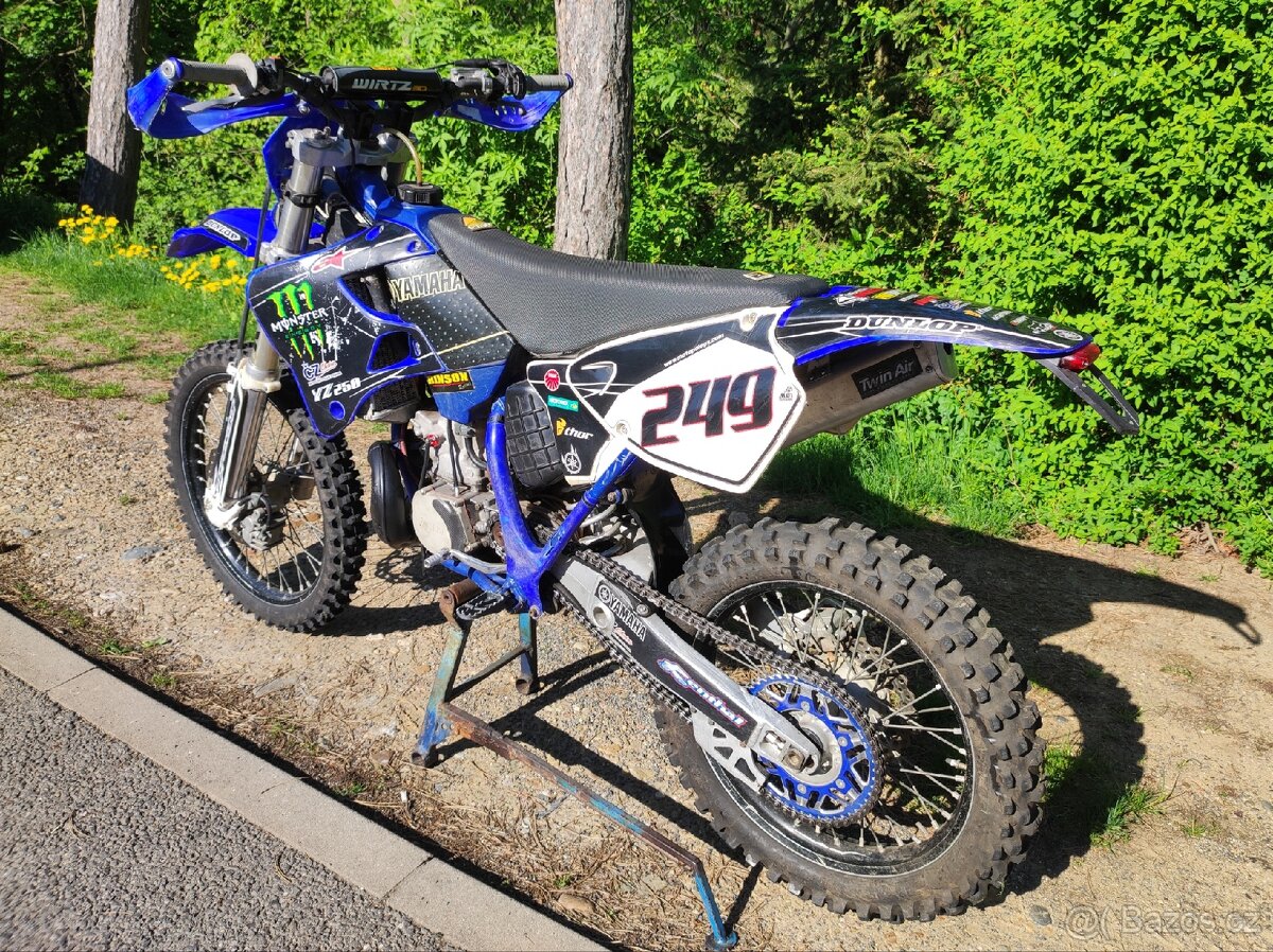 Yamaha YZ 250