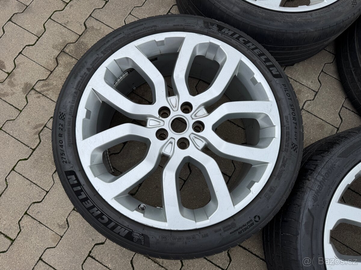 Range Rover Original 275/40 R22
