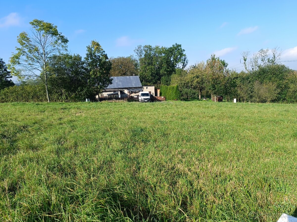 Prodej stavebního pozemku 1042 m² Dolní Tošanovice - 3