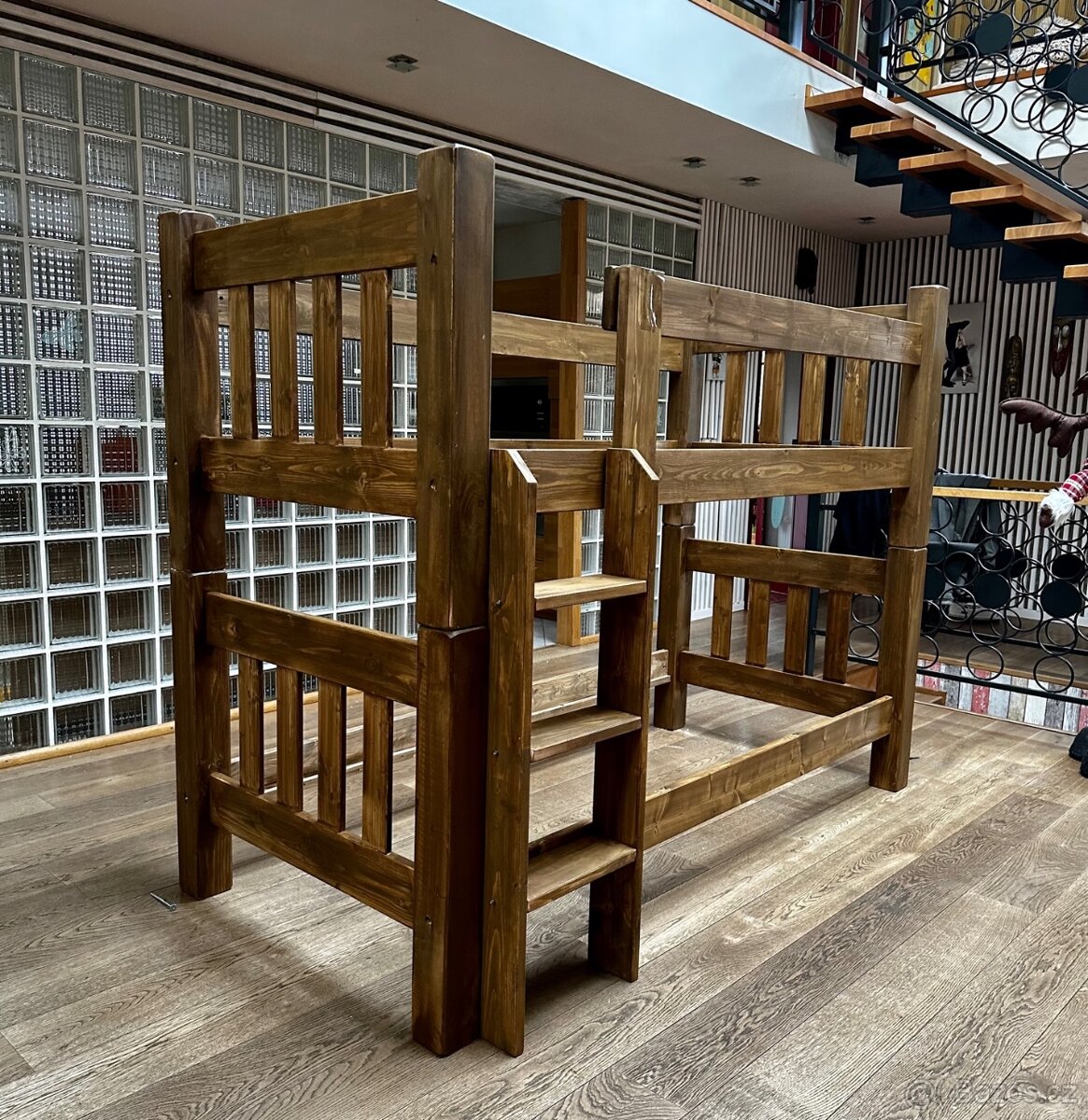 Nová palanda, lze rozložit na 2 postele rošt - 3