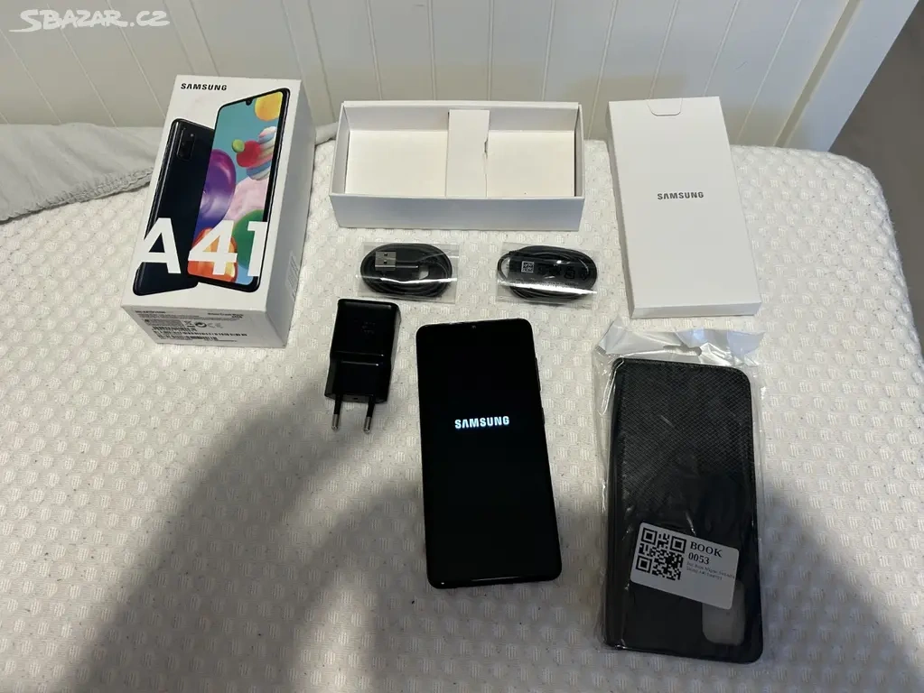 Samsung A41 + kompletní příslušenství, barva černá - 3