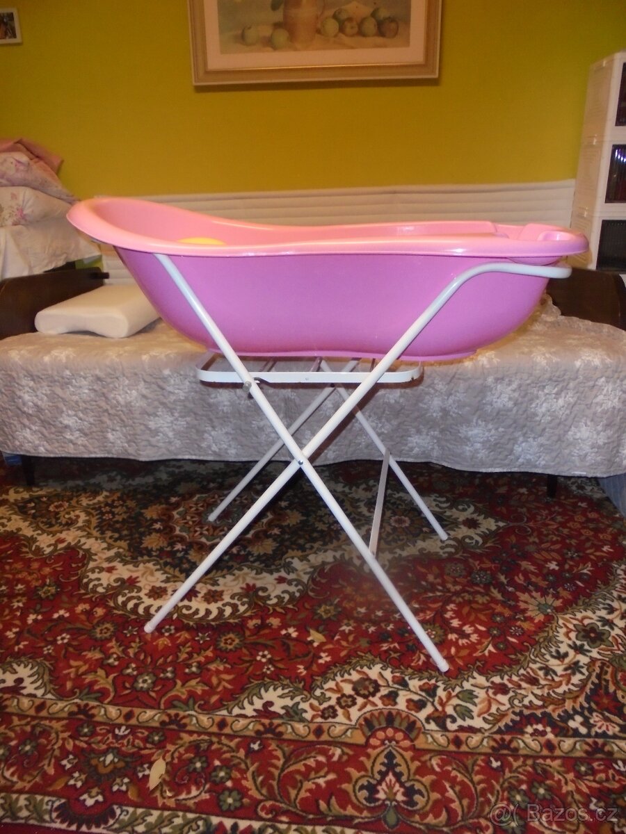 Koupací souprava pro děvčátko - vanička, podložka, stojan - 3