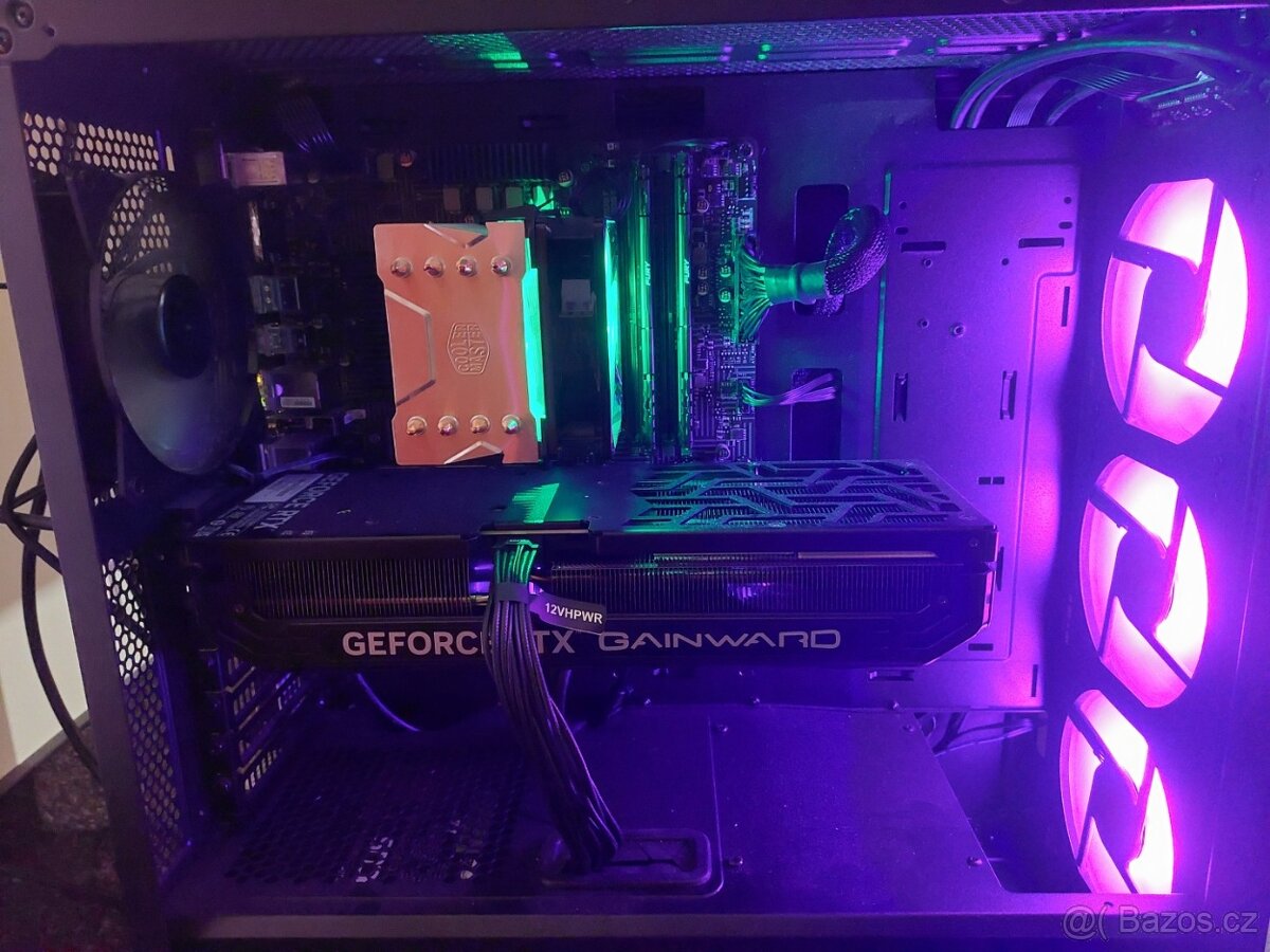 Počítačová skříň Coolermaster ARGB super stav - 3