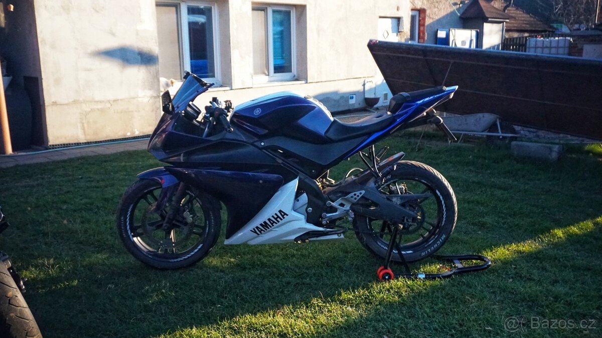 Yamaha YZF R125 - 3