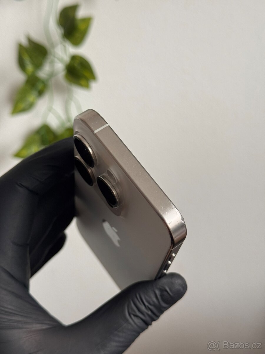 iPhone 15 Pro 128GB bílý - 3