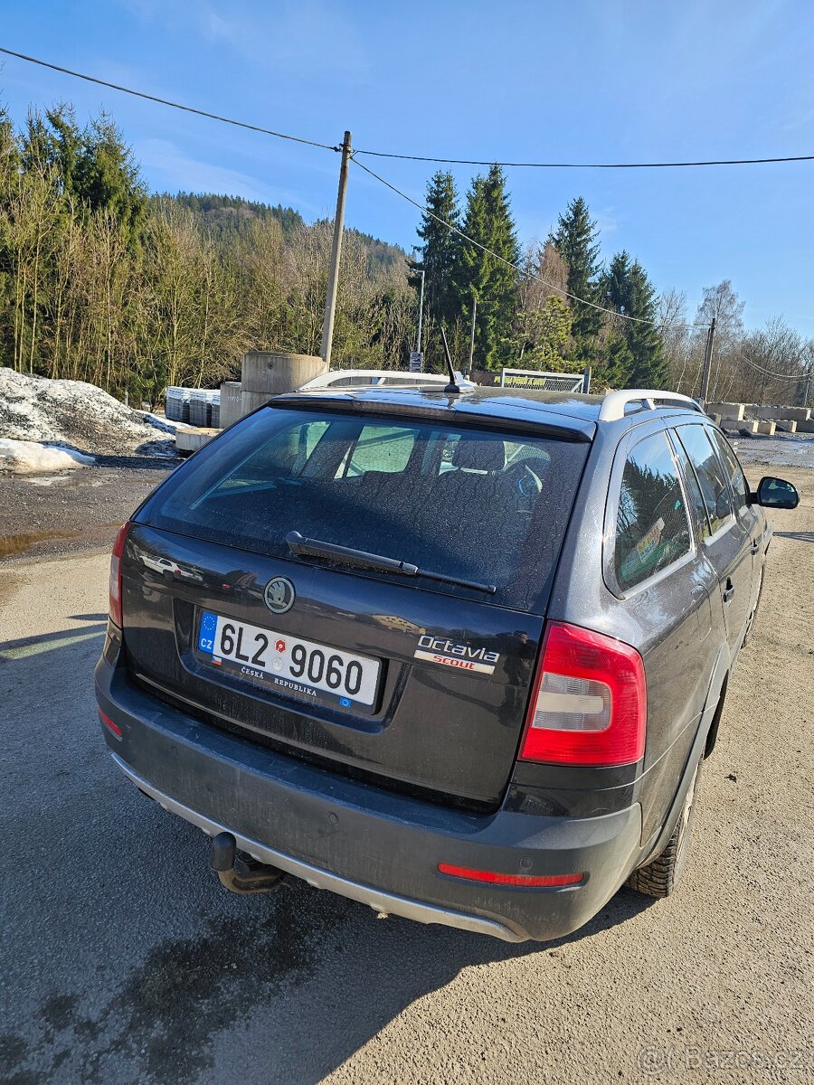 Škoda Octavia Scout 2,0TDI DSG - 3