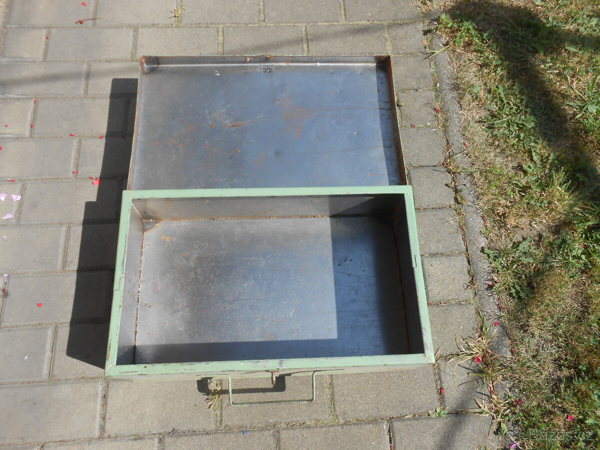 Kufr na nářadí - REZERVACE - 3