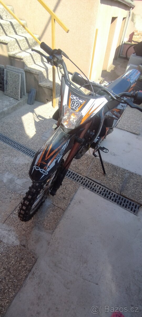 Pitbike KXD GT- 125S, kola 17/14, Delta rám, motor Honda DAX