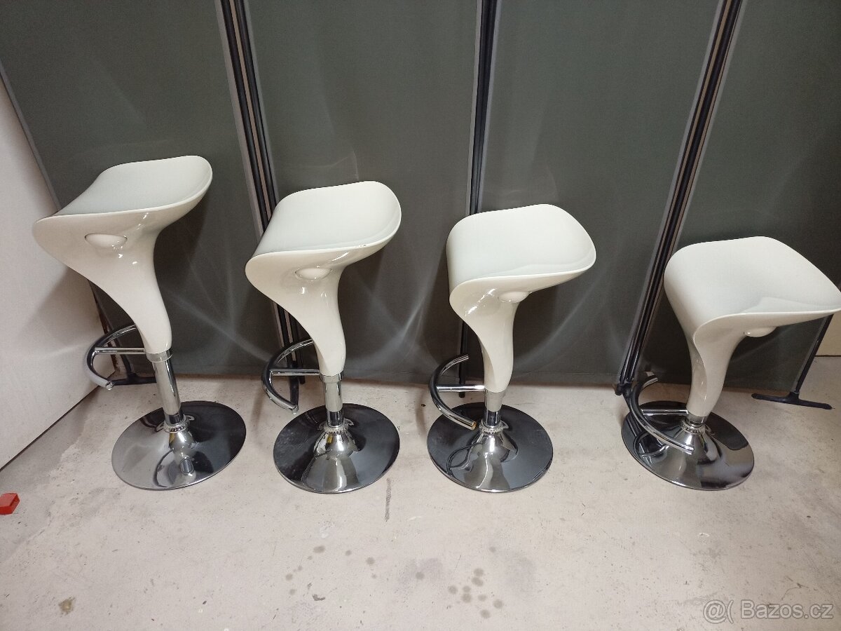 Prodám 4 x krásné výškově stavitelné otáčecí barové židle - 3